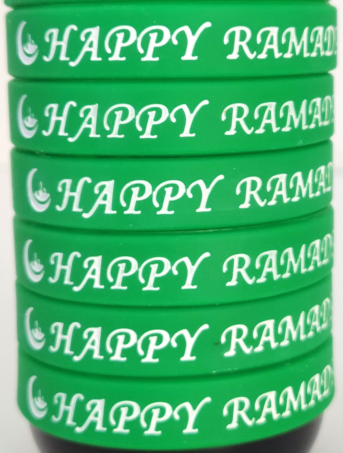 Happy Ramadan Green Wristbands – Perfect Favors for Ramadan Celebrations